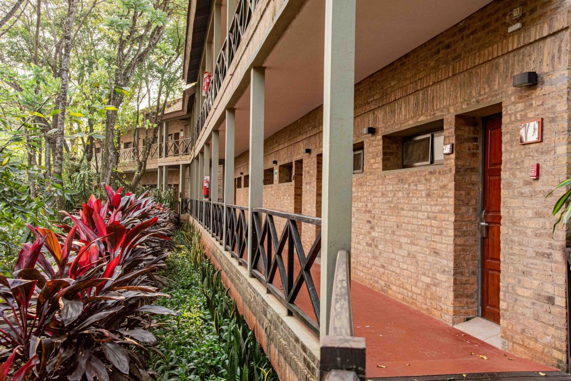 Village Cataratas Puerto Iguazú Exterior foto
